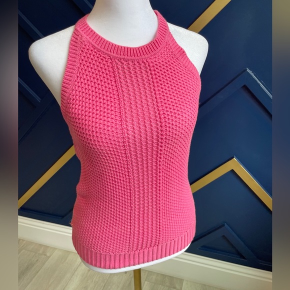 Lilly Pulitzer Barbie Pink sweater tank top - Picture 3 of 7